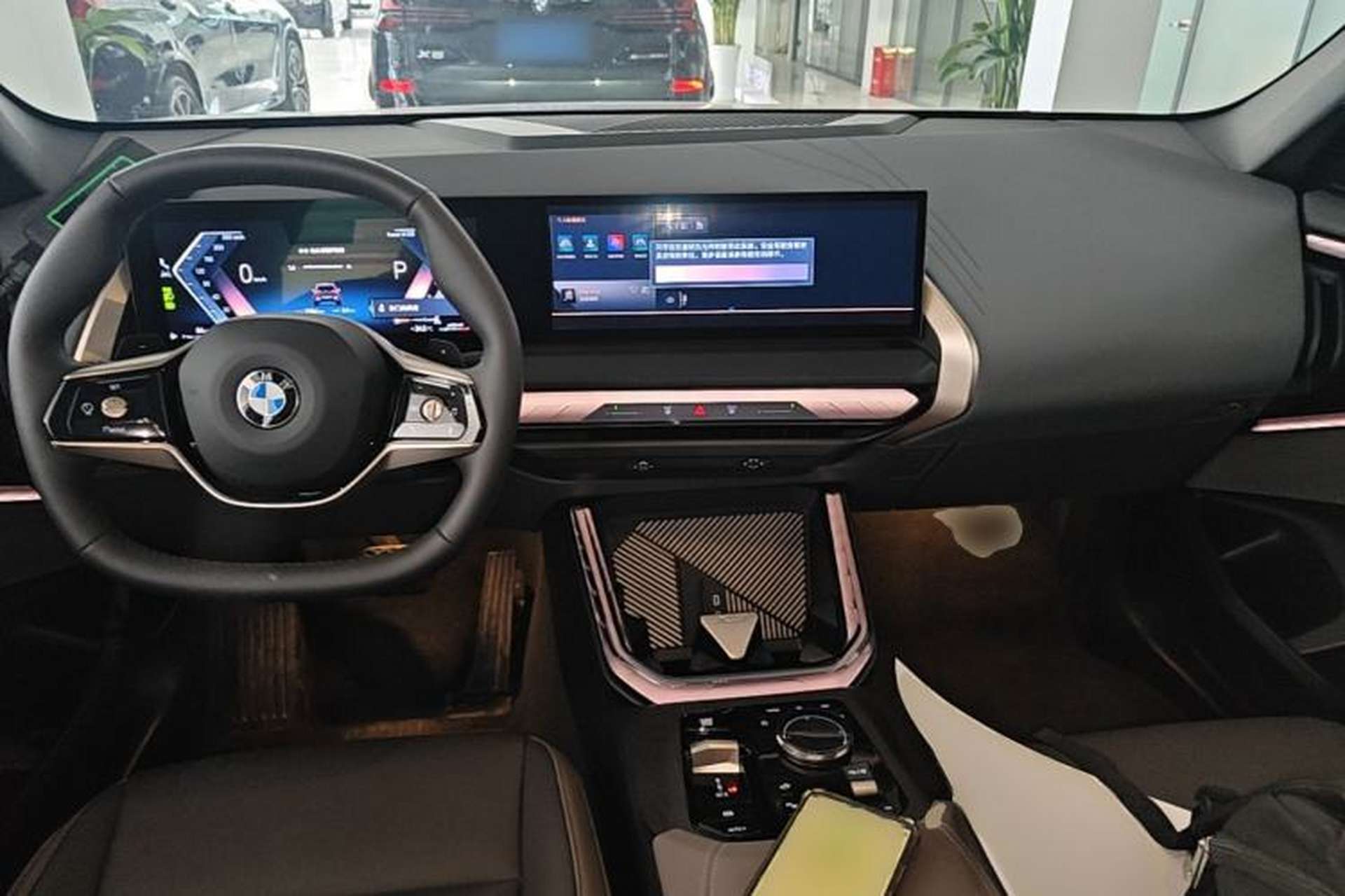 Used BMW X3 2025 xDrive25L Luxury Package Center Console