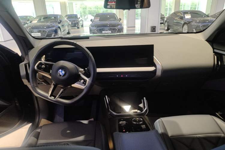Used BMW X3 2025 xDrive30L Luxury Edition M Sport Package Center Console