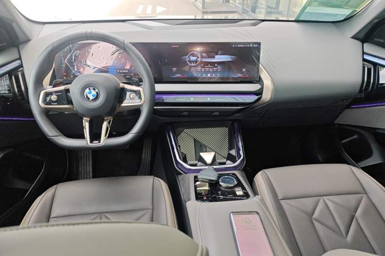 Used BMW X3 2025 xDrive30L Leading Model M Sport Package Center Console