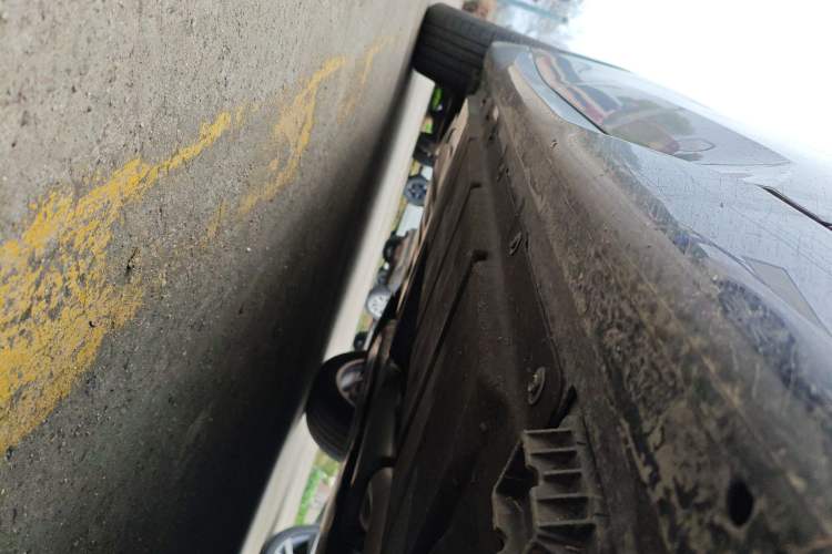 Used BMW X3 2025 xDrive25L Luxury Package Chassis Front Right