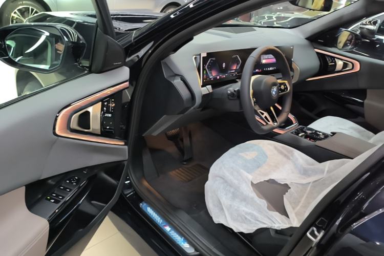 Used BMW X3 2025 Model, xDrive30L Leading M Sport Night Package Driver Seat