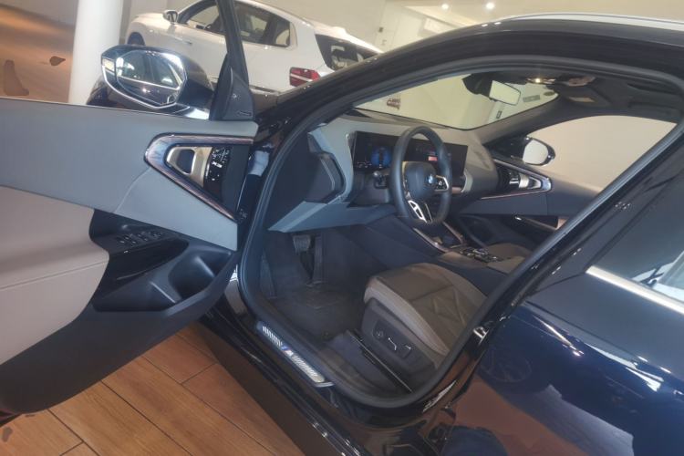 Used BMW X3 2025 xDrive30L Luxury Edition M Sport Package Driver Seat