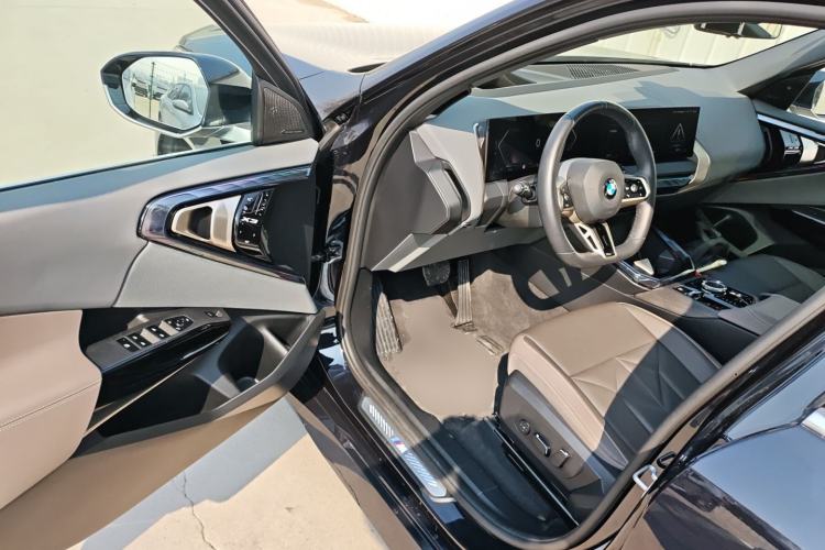 Used BMW X3 2025 xDrive30L Luxury Edition M Sport Package Driver Seat