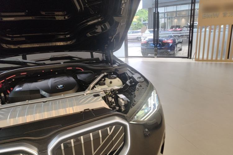 Used BMW X3 2025 xDrive30L Luxury Edition M Sport Package Engine Bay Left