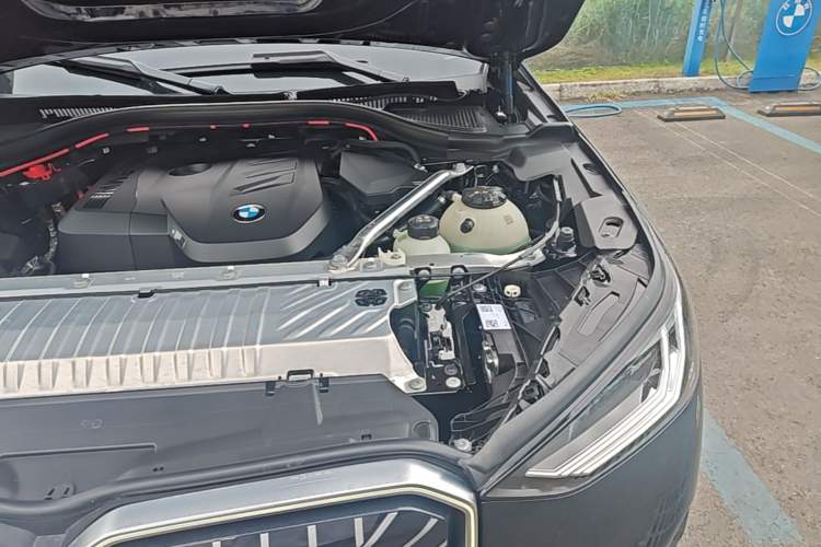 Used BMW X3 2025 xDrive30L Leading Model M Sport Package Engine Bay Left