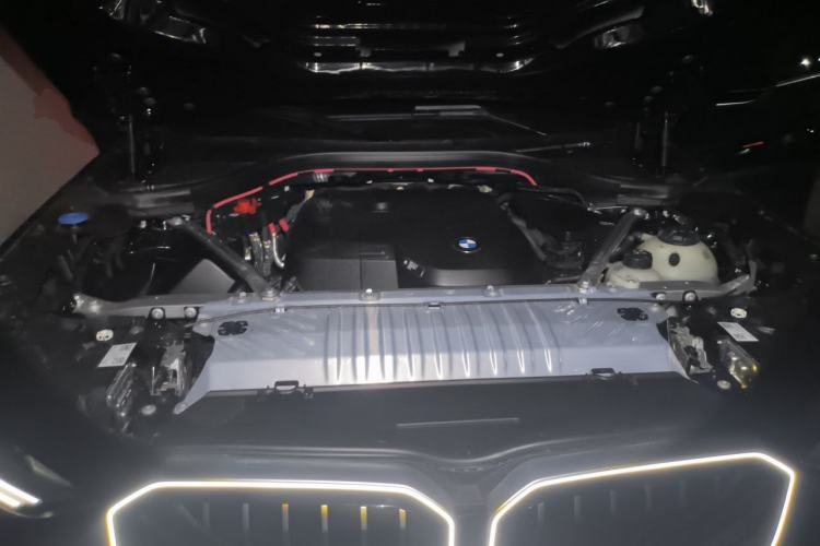 Used BMW X3 2025 xDrive25L Luxury Package Engine Bay