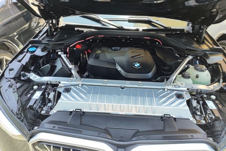Used BMW X3 2025 xDrive25L Luxury Package Engine Bay