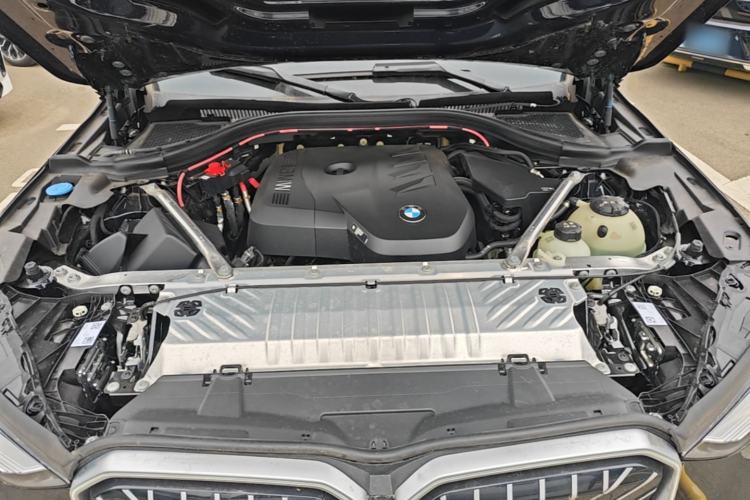 Used BMW X3 2025 xDrive25L Luxury Package Engine Bay