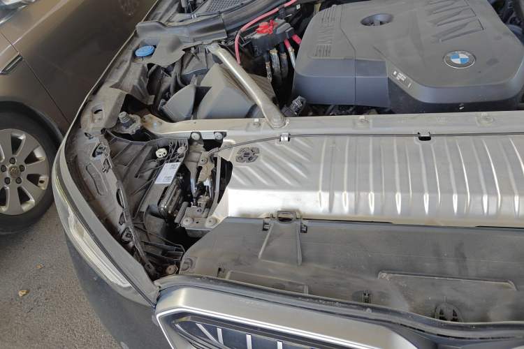 Used BMW X3 2025 xDrive30L Leading Model M Sport Package Engine Bay Right