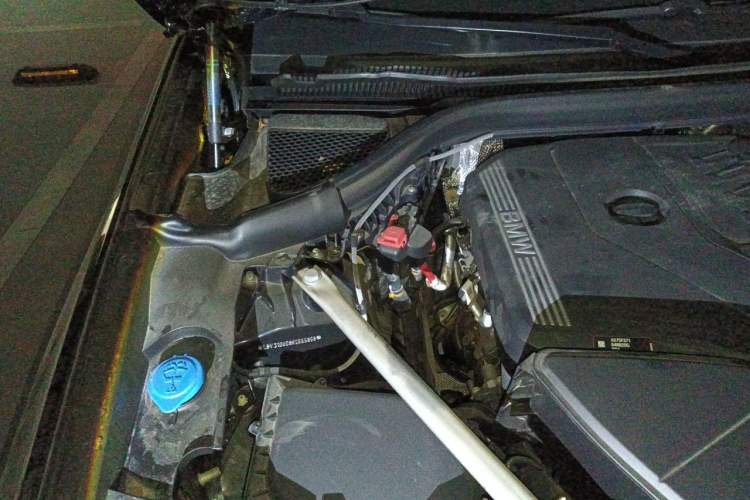 Used BMW X3 2025 Model, xDrive30L Leading M Sport Night Package Engine Bay Right