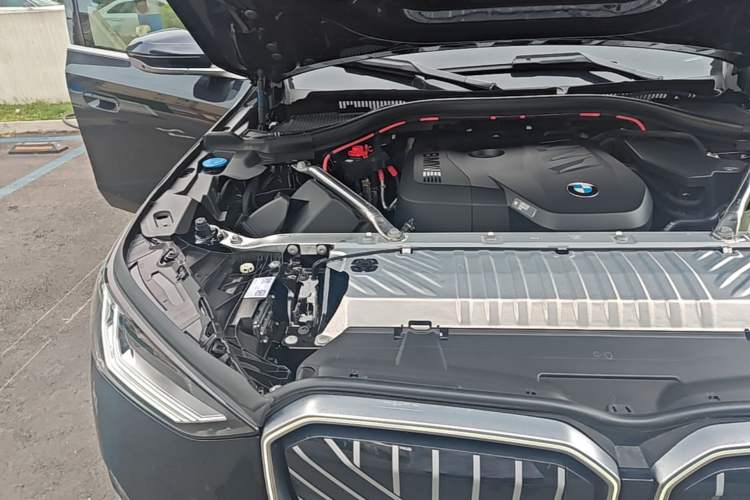 Used BMW X3 2025 xDrive30L Leading Model M Sport Package Engine Bay Right