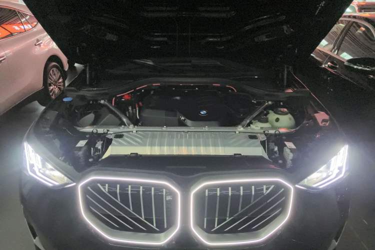Used BMW X3 2025 xDrive30L Luxury Edition M Sport Package Engine Bay