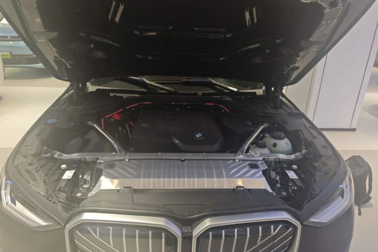 Used BMW X3 2025 xDrive30L Leading Model M Sport Package Engine Bay