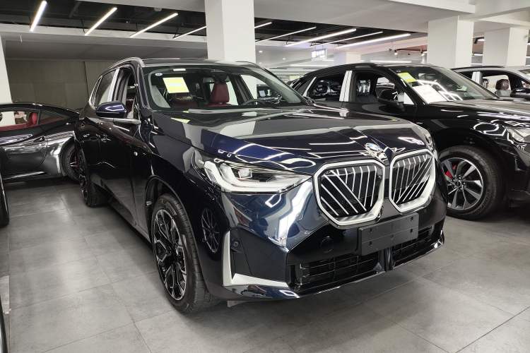 Used BMW X3 2025 xDrive30L Leading Model M Sport Package Exterior 1