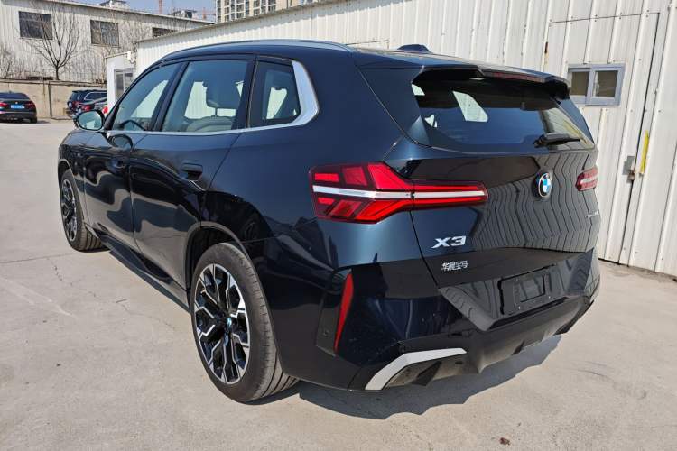 Used BMW X3 2025 xDrive30L Luxury Edition M Sport Package Exterior 2