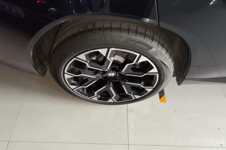 Used BMW X3 2025 xDrive30L Leading Model M Sport Package Exterior 2