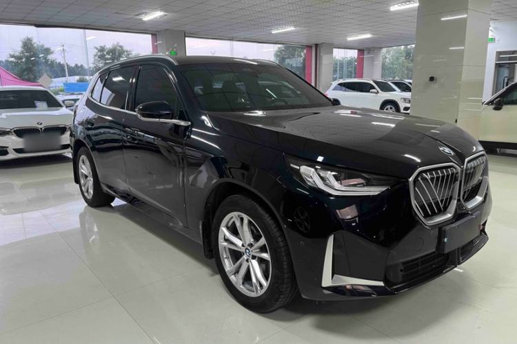 Used BMW X3 2025 xDrive25L Luxury Package Exterior 2