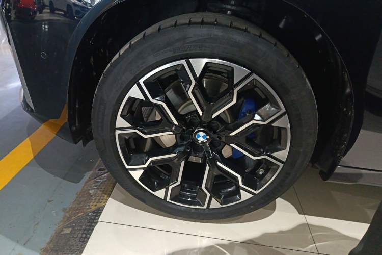 Used BMW X3 2025 xDrive30L Luxury Edition M Sport Package Exterior 4