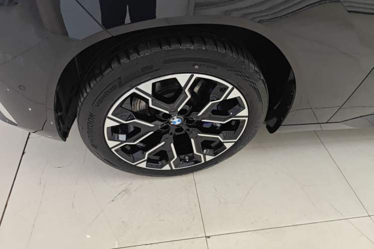 Used BMW X3 2025 Model, xDrive30L Prestige M Sport Night Package Exterior 4