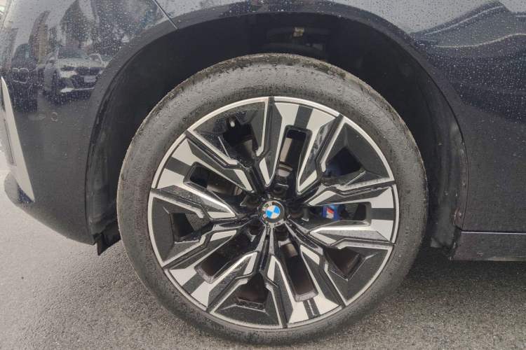 Used BMW X3 2025 xDrive30L Luxury Edition M Sport Package Exterior 4