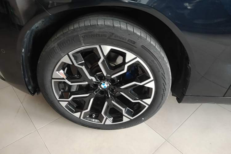 Used BMW X3 2025 xDrive30L Luxury Edition M Sport Package Exterior 4