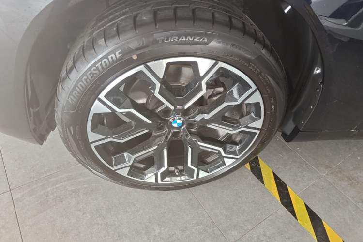 Used BMW X3 2025 xDrive30L Leading Model M Sport Package Exterior 4