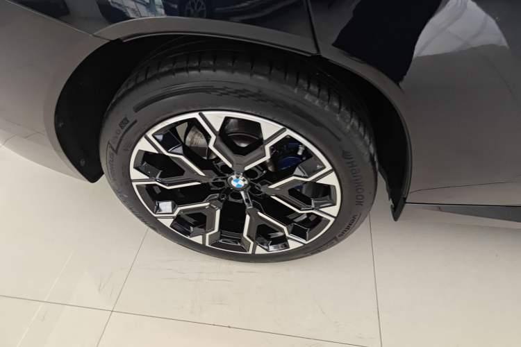 Used BMW X3 2025 Model, xDrive30L Prestige M Sport Night Package Exterior 5