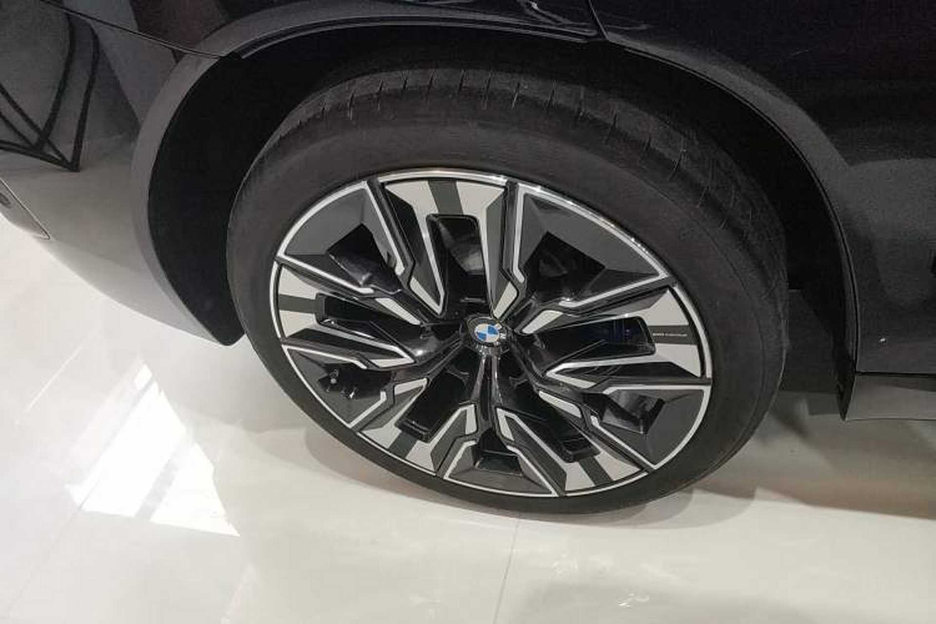 Used BMW X3 2025 xDrive30L Luxury Edition M Sport Package Exterior 5