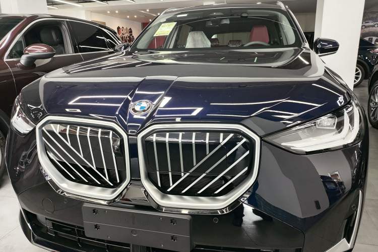 Used BMW X3 2025 xDrive30L Leading Model M Sport Package Exterior 6