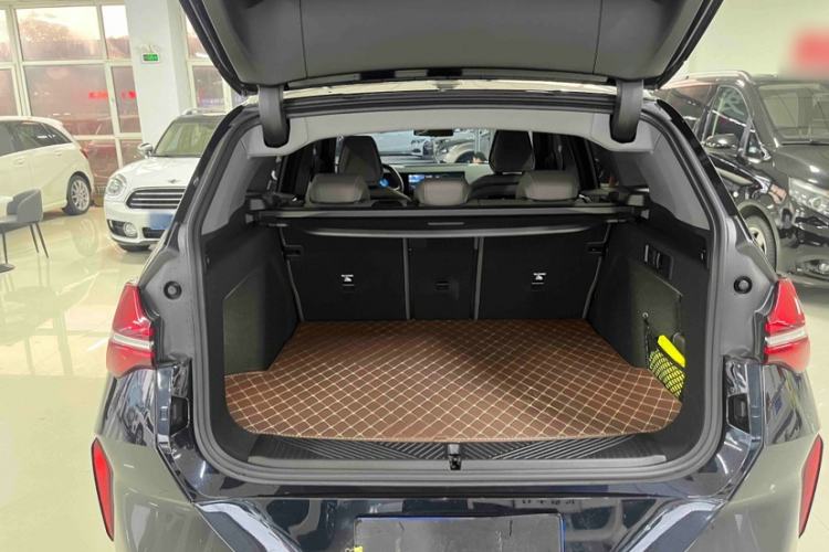 Used BMW X3 2025 xDrive25L Luxury Package Exterior 7