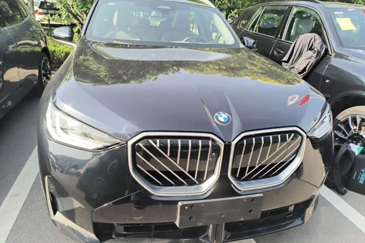 Used BMW X3 2025 xDrive25L Luxury Package Front