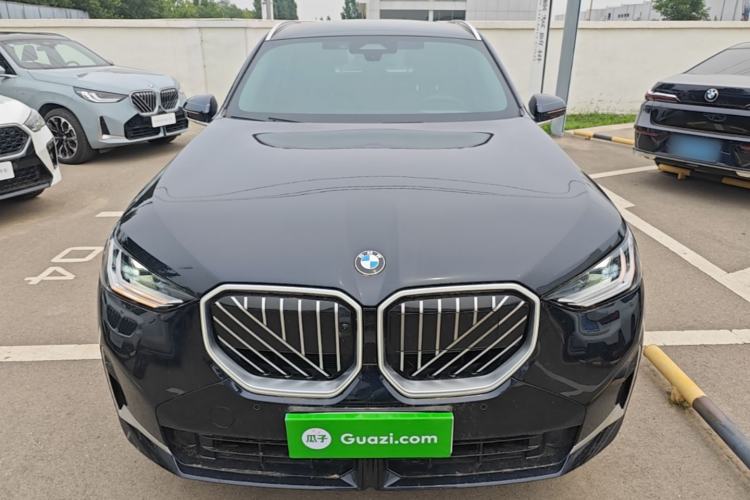 Used BMW X3 2025 xDrive25L Luxury Package Front