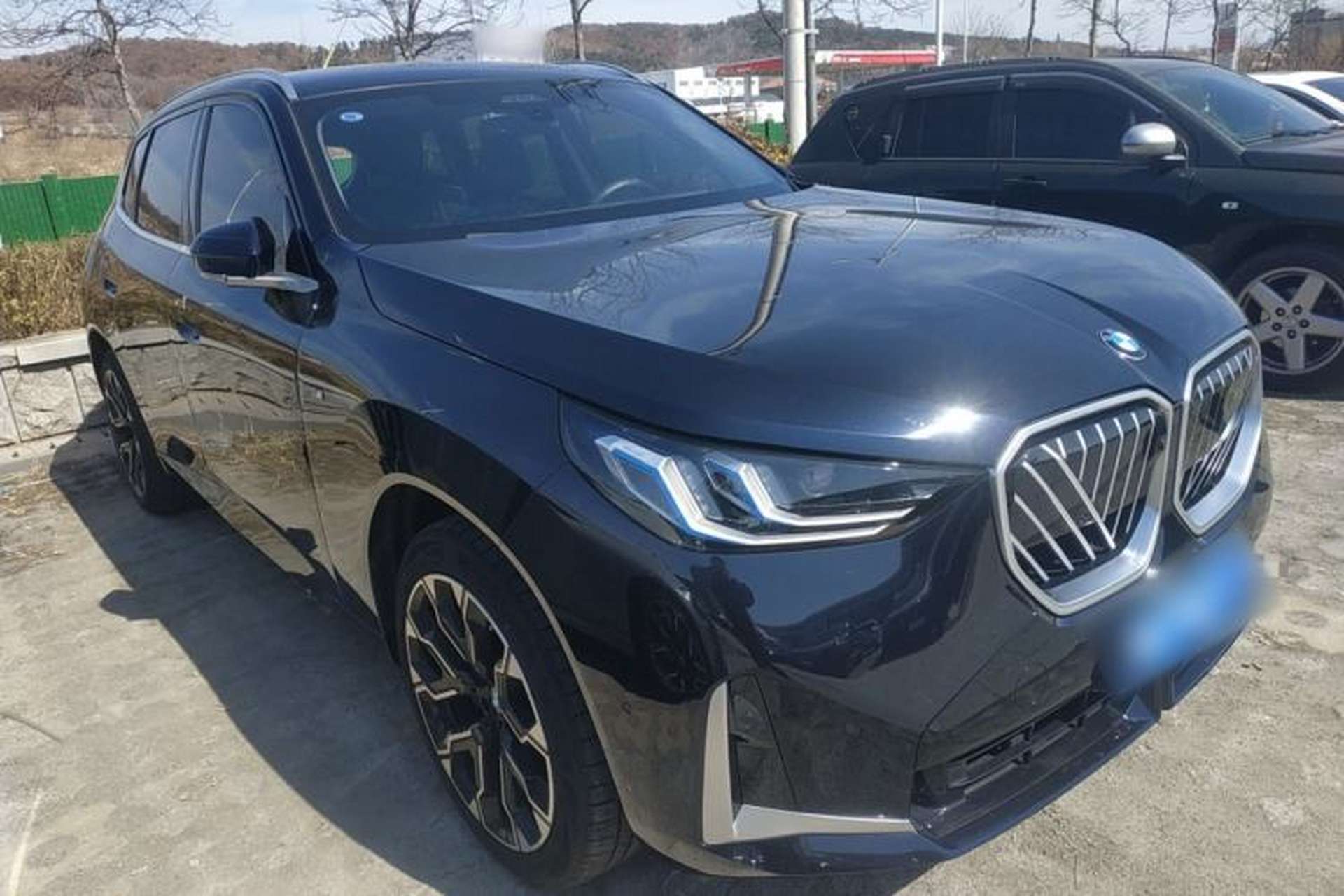 Used BMW X3 2025 xDrive30L Leading Model M Sport Package Front Right 45 Deg