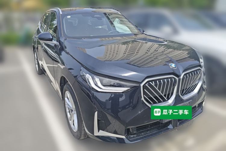 Used BMW X3 2025 xDrive25L Luxury Package Front Right 45 Deg