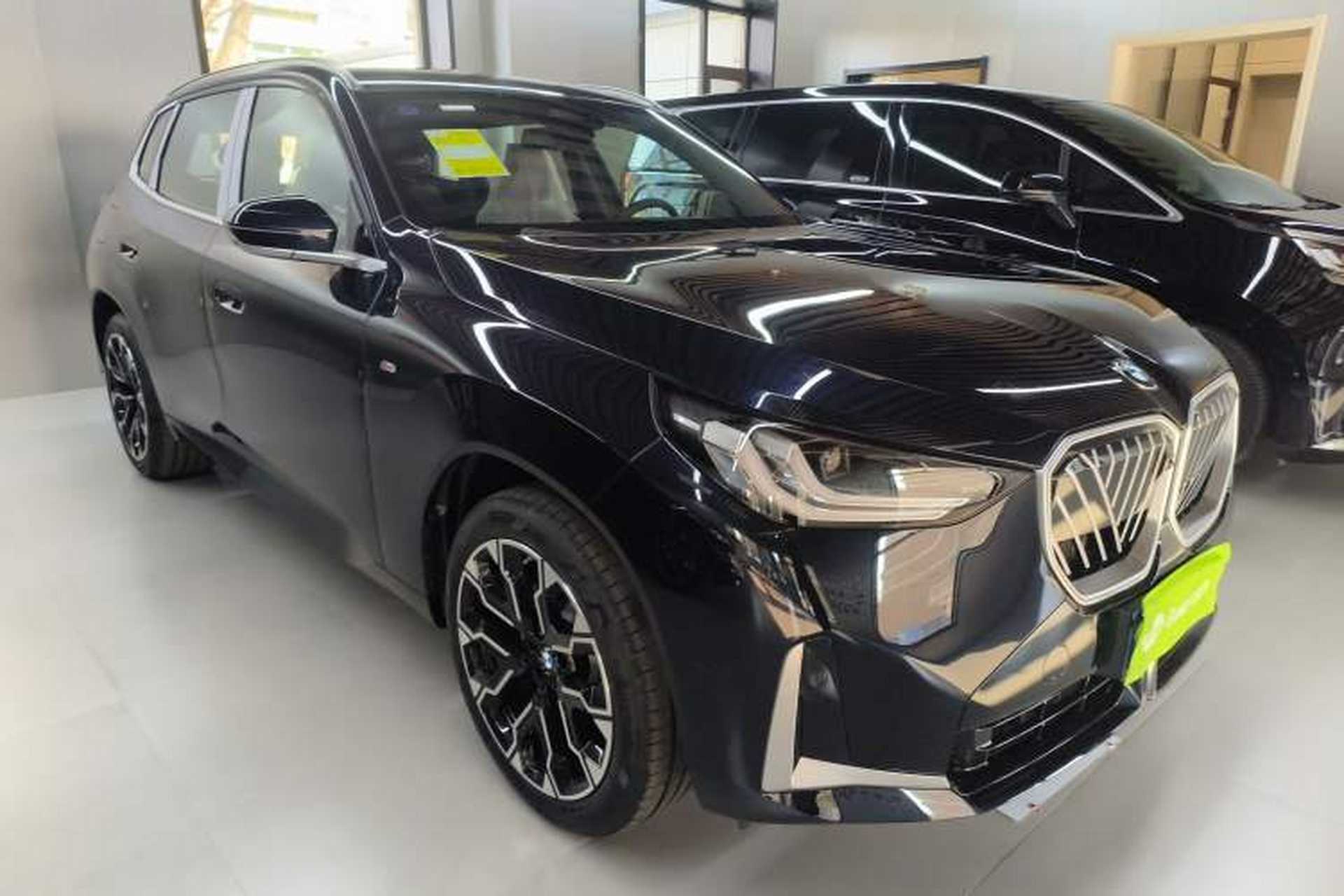 Used BMW X3 2025 xDrive30L Leading Model M Sport Package Front Right 45 Deg