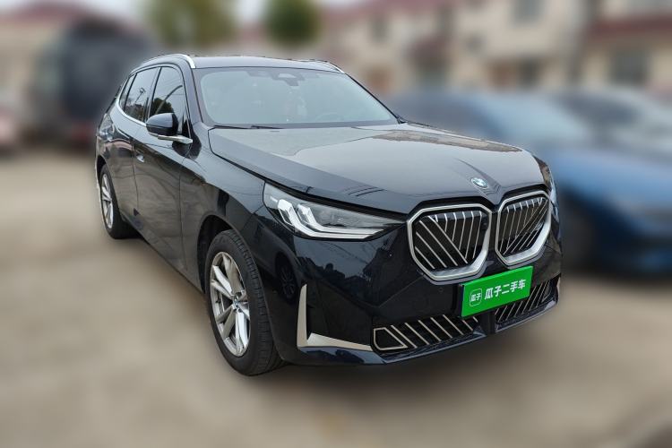 Used BMW X3 2025 xDrive25L Luxury Package Front Right 45 Deg