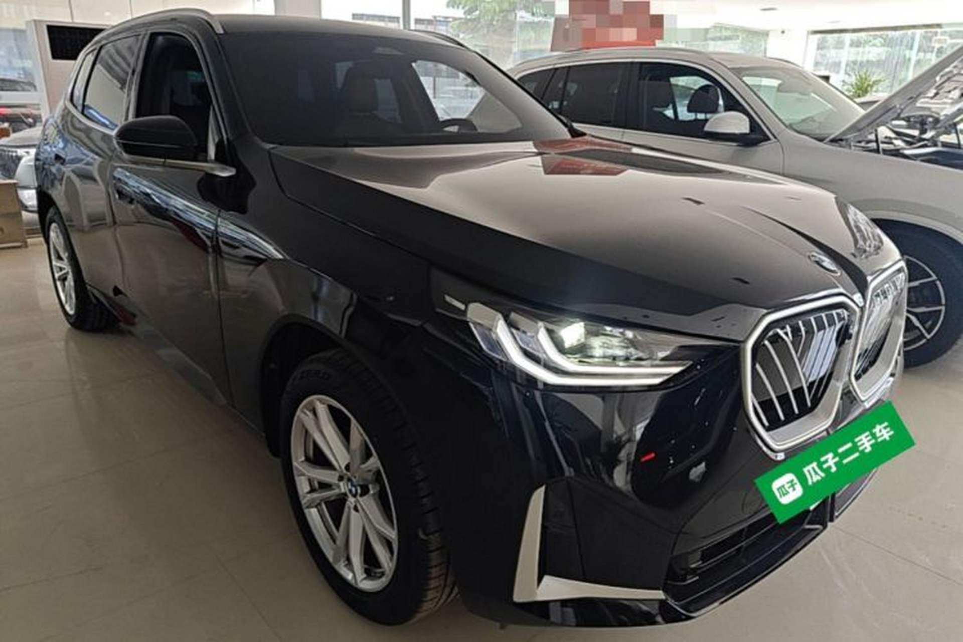 Used BMW X3 2025 xDrive25L Luxury Package Front Right 45 Deg