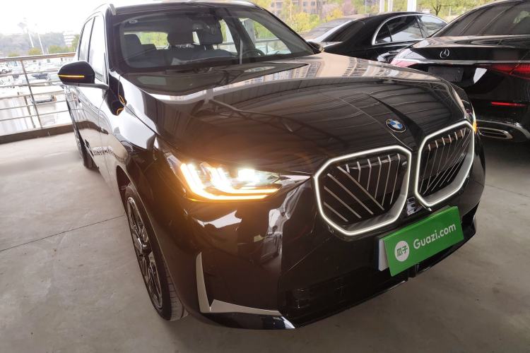 Used BMW X3 2025 xDrive30L Luxury Edition M Sport Package Front Right 45 Deg