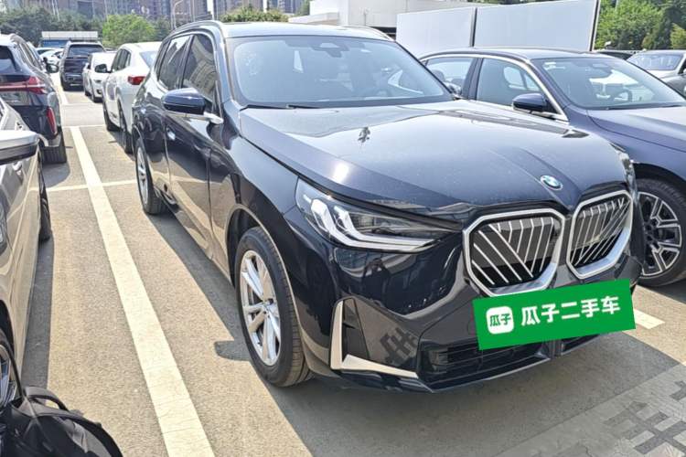 Used BMW X3 2025 xDrive25L Luxury Package Front Right 45 Deg