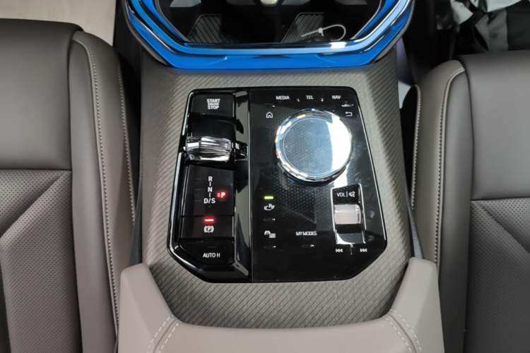 Used BMW X3 2025 xDrive30L Luxury Edition M Sport Package Gear Lever