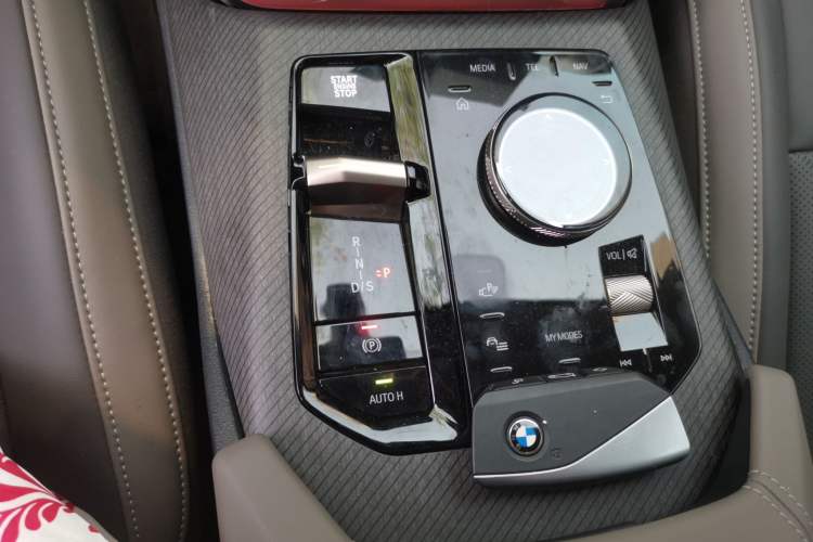 Used BMW X3 2025 Model, xDrive30L Leading M Sport Night Package Gear Lever