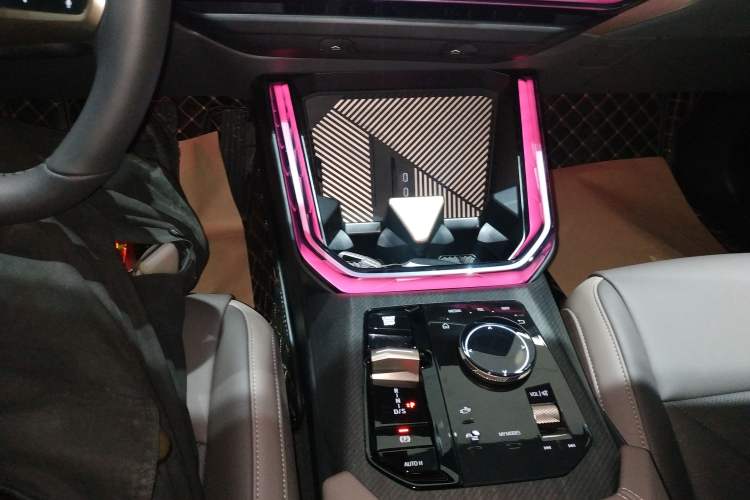 Used BMW X3 2025 Model, xDrive30L Leading M Sport Night Package Gear Lever