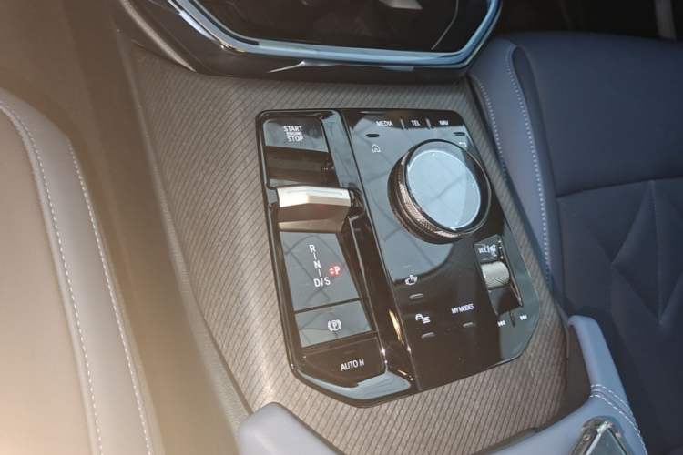 Used BMW X3 2025 xDrive30L Leading Model M Sport Package Gear Lever
