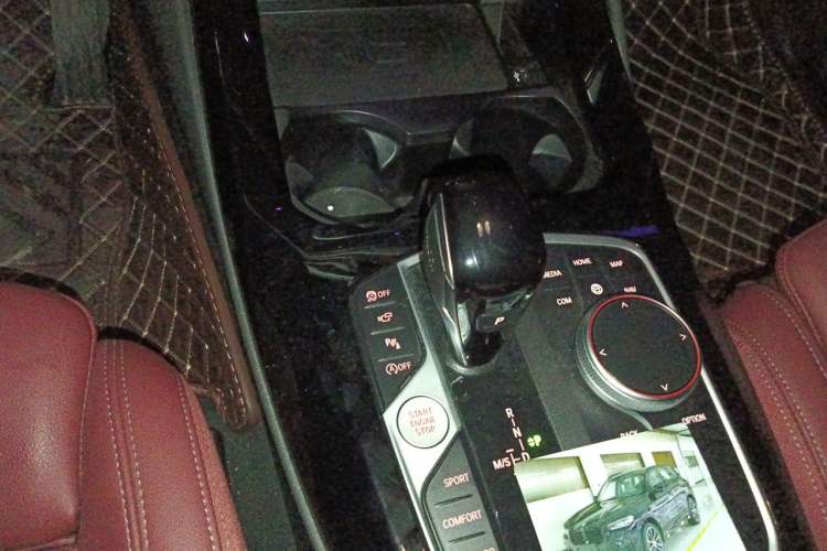 Used BMW X3 2025 Model, xDrive30L Leading M Sport Night Package Gear Lever