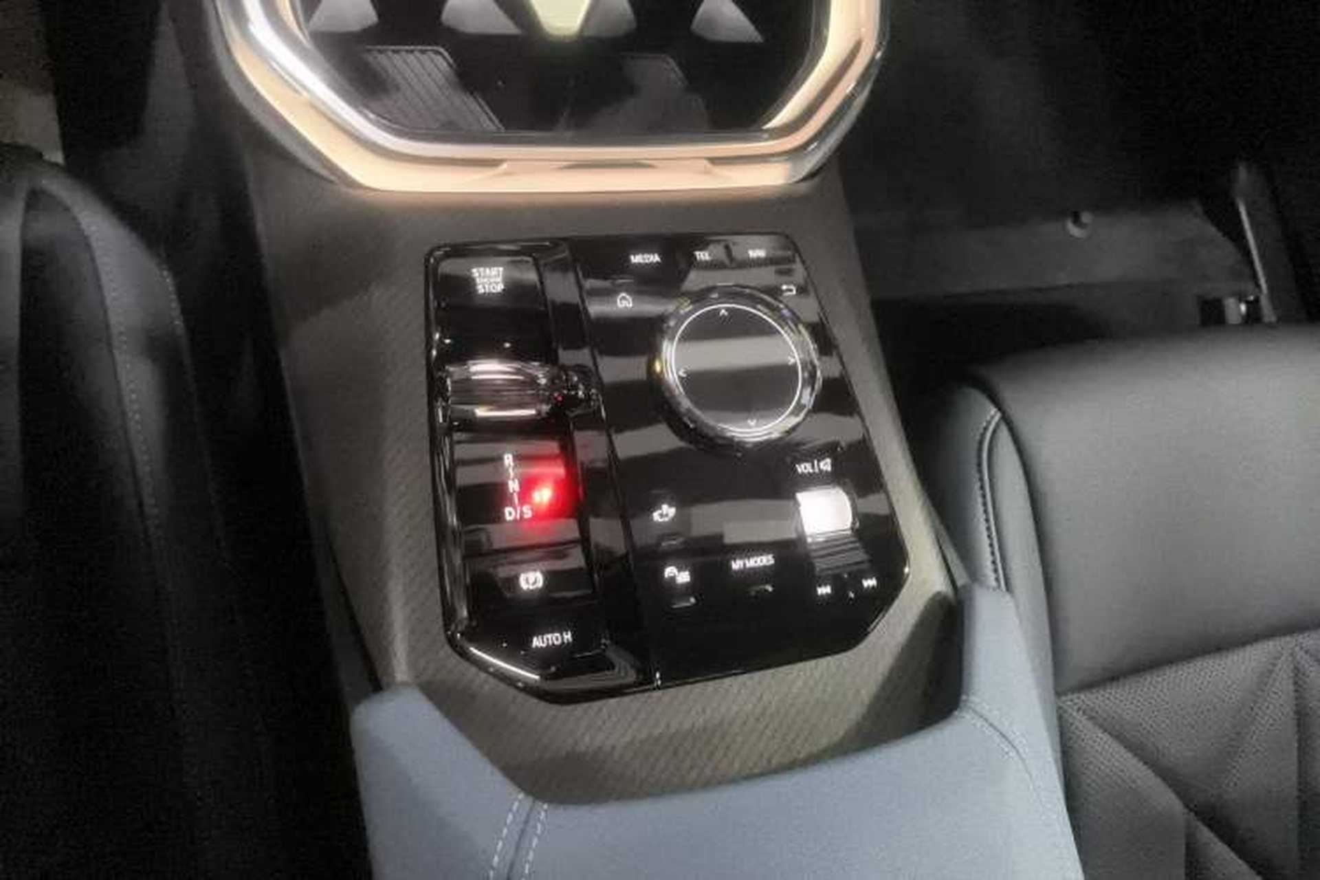 Used BMW X3 2025 xDrive30L Luxury Edition M Sport Package Gear Lever
