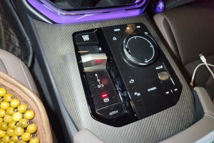 Used BMW X3 2025 Model, Facelifted xDrive25L Luxury Package Gear Lever