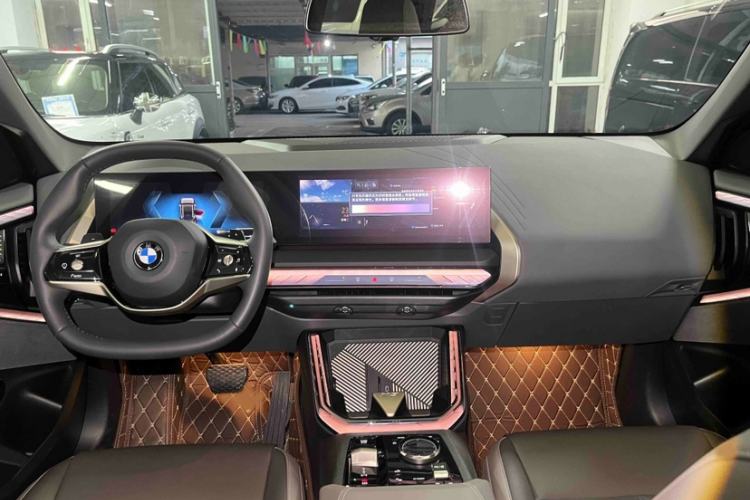 Used BMW X3 2025 xDrive25L Luxury Package Interior 1
