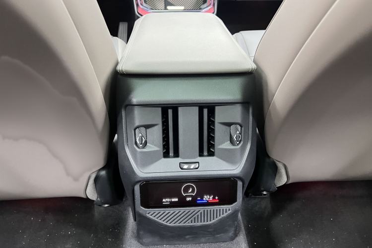 Used BMW X3 2025 xDrive30L Luxury Edition M Sport Package Interior 10