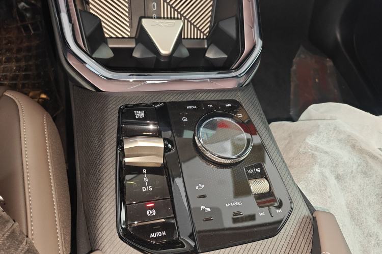 Used BMW X3 2025 xDrive30L Leading Model M Sport Package Interior 3