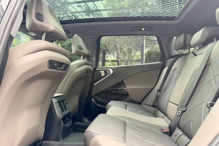 Used BMW X3 2025 xDrive30L Luxury Edition M Sport Package Interior 6